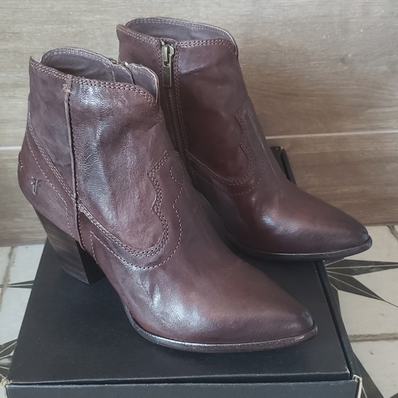 Frye Shoes - Frye short western booties